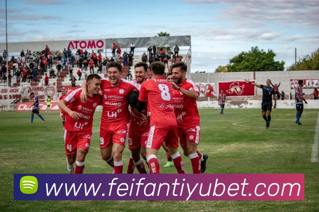 字母哥半场表现抢眼11分5篮板6助攻2抢断正负值高达18